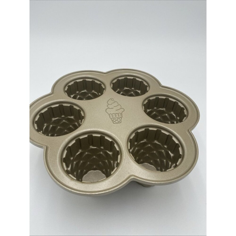 Nordic Ware Ice Cream Cone Cupcake Pan Gold Tone 6 Cup Cakes